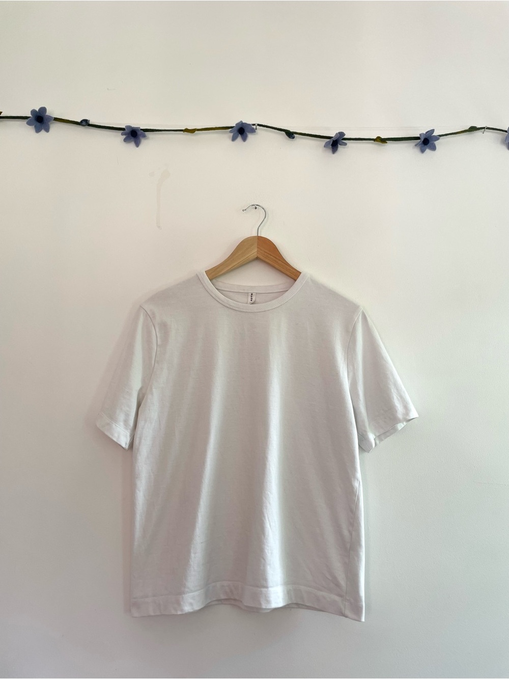 KOTN Boxy White Tee
